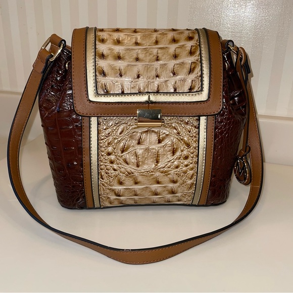 Mia K. Collection Vegan Leather Shoulder Bag Embossed Faux Alligator - Picture 4 of 15